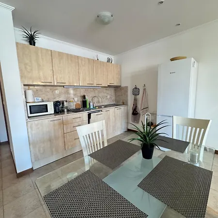 Apartman каса реал с 2 спальнями Szveti Vlasz