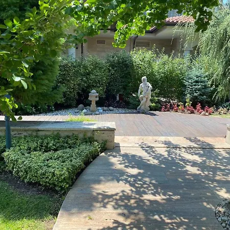 каса реал с 2 спальнями * Szveti Vlasz