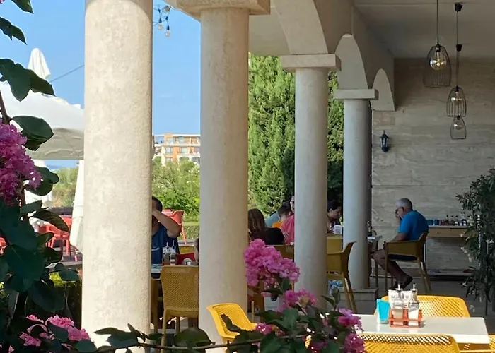 каса реал с 2 спальнями Апартамент