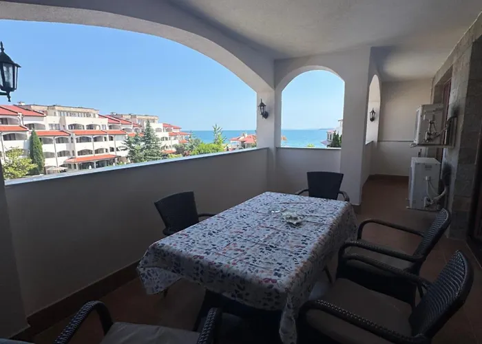 каса реал с 2 спальнями Свети Влас