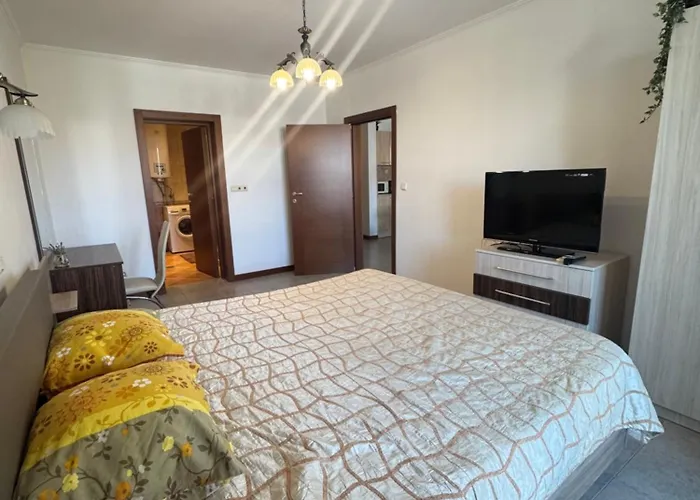 Apartament каса реал с 2 спальнями